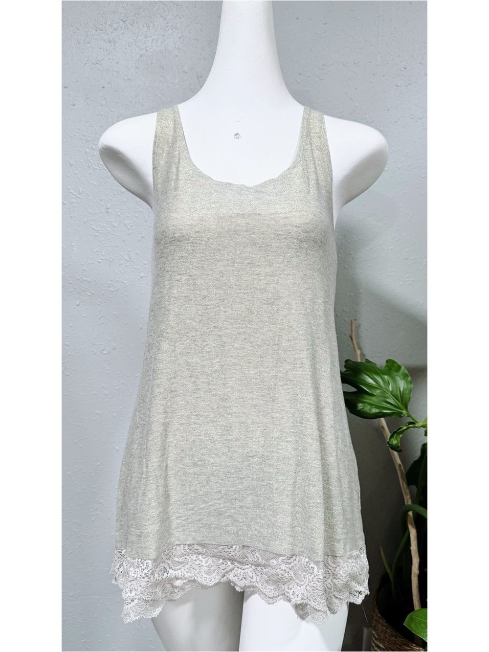 Only Hearts NYC Silver Shimmer Lace Hem Tank Top Size Medium